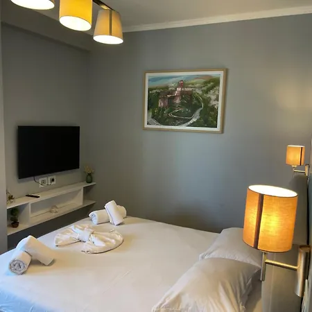 Modern Skyline Studios- Elegant In New Bazaar Appartement