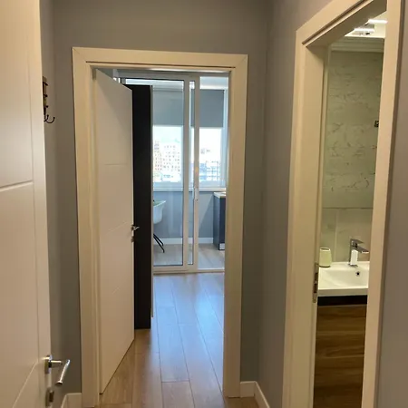 Modern Skyline Studios- Elegant In New Bazaar * Tirana