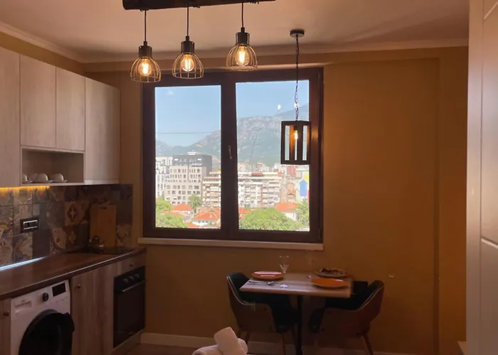 Modern Skyline Studios- Elegant In New Bazaar *