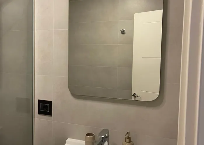 Modern Skyline Studios- Elegant In New Bazaar 地拉那