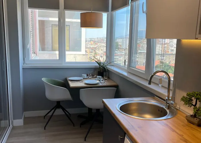 Modern Skyline Studios- Elegant In New Bazaar شقة *