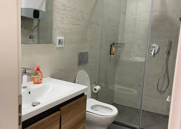 Modern Skyline Studios- Elegant In New Bazaar * 地拉那