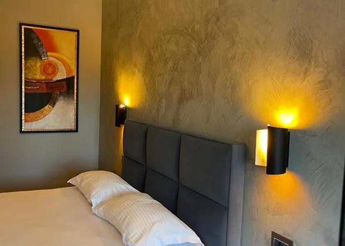 公寓 Modern Skyline Studios- Elegant In New Bazaar 地拉那